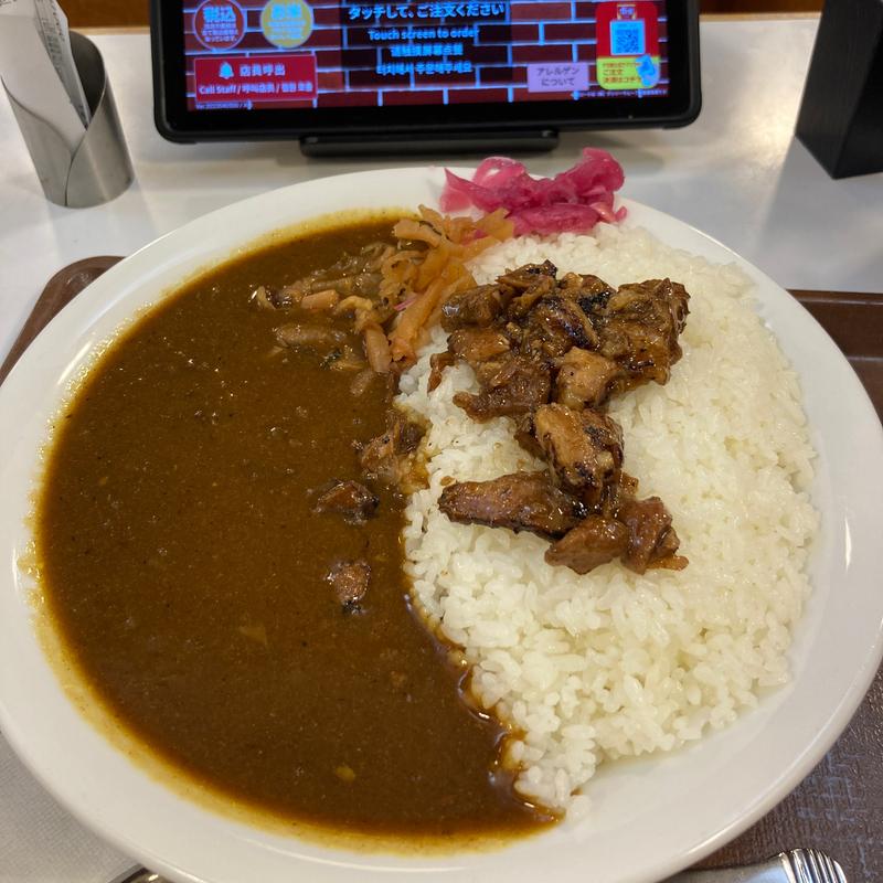 炭火とろとろポークカレーメガ盛り(すき家 多摩乞田店 )
