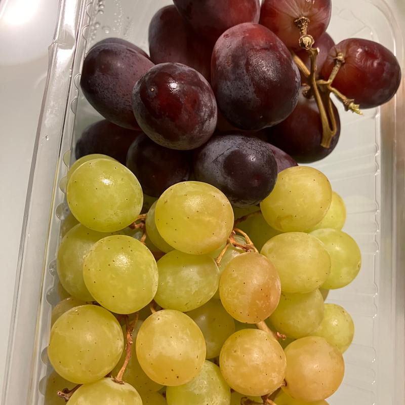 ぶどう2種類(エブリィビッグデー 姫街道店)