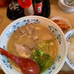 (長浜ラーメン浜ちゃん)