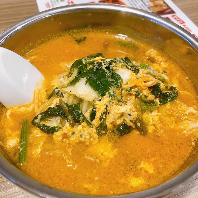 ユッケジャンクッパ(近江焼肉ホルモンすだく 広島店)