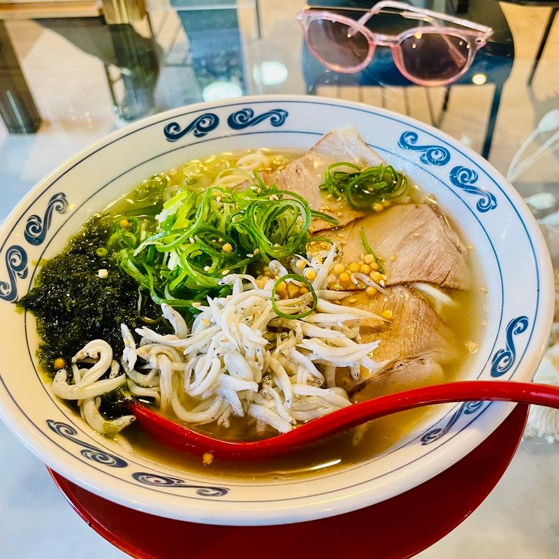 磯白しょう油そば(MENGA-麺雅-)