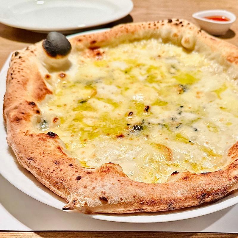 クアットロフォルマッジ(ペルケ )