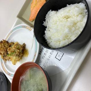 おさかな定食（鮭）(札幌市役所地下食堂)