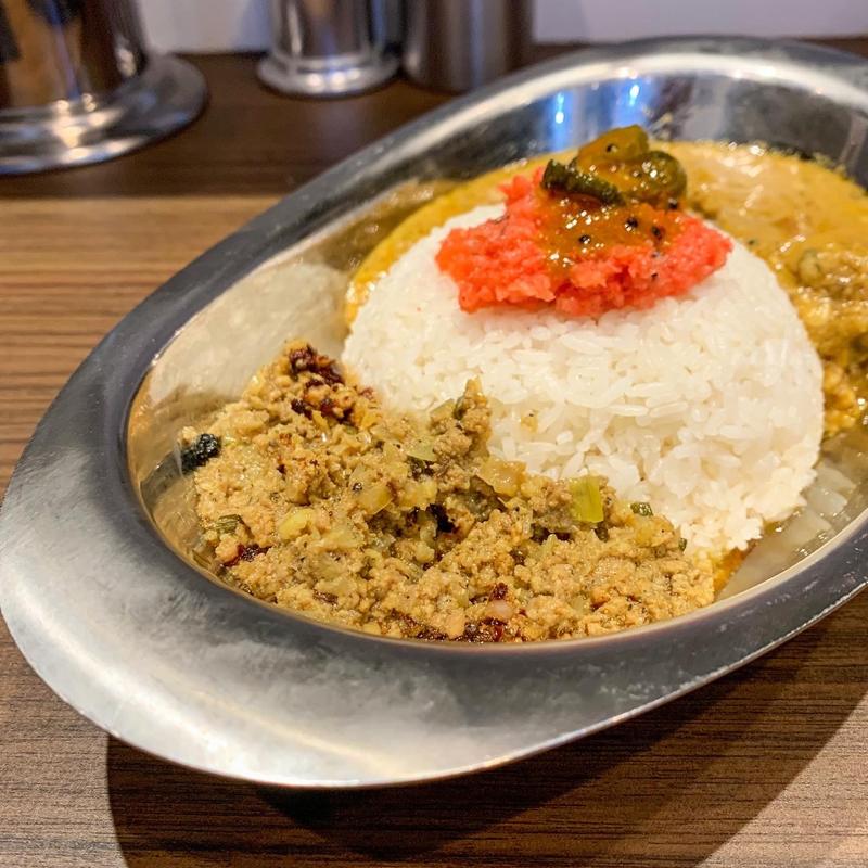 2種盛り(オイシイカレー)