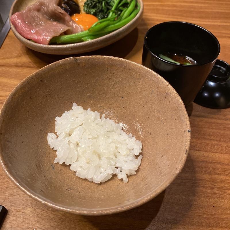『龍の瞳』土鍋御飯、味噌汁(焼肉割烹QUON)