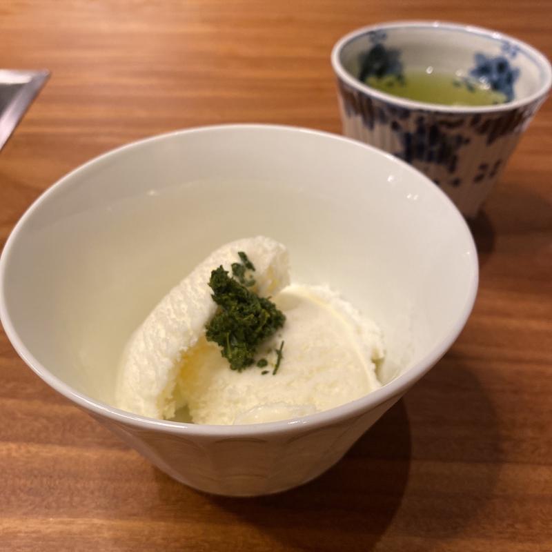ミルクシェラートと茶葉(焼肉割烹QUON)