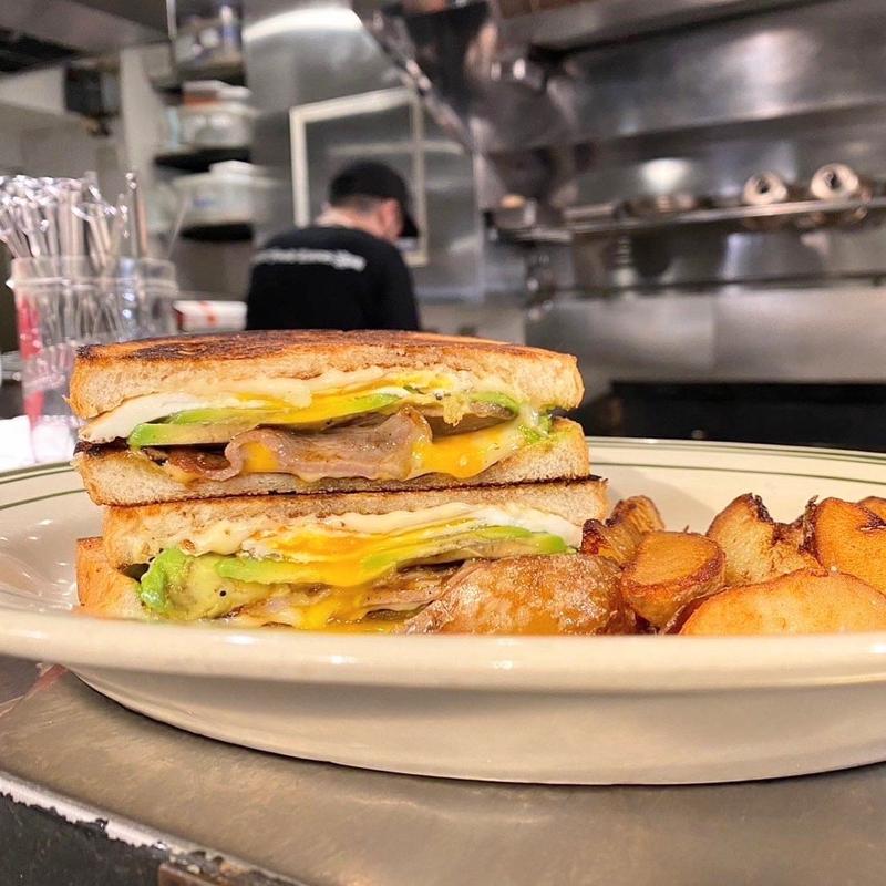 ハムエッグチーズサンド アボガド(マンチズ バーガー シャック （MUNCH'S BURGER SHACK）)