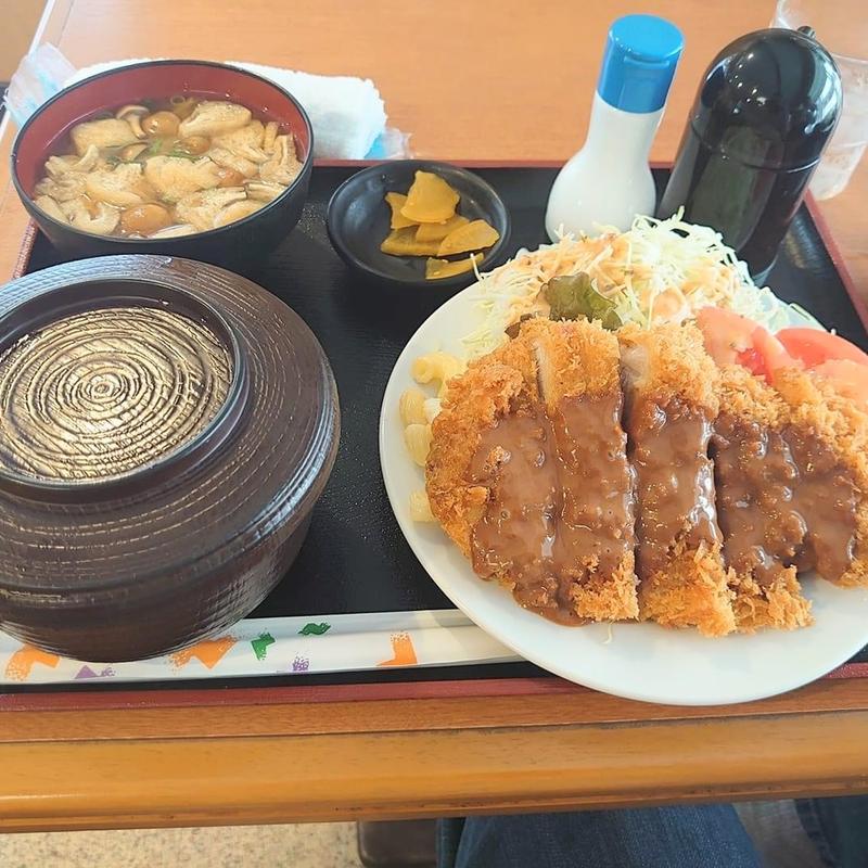 とんかつ定食(喫茶 神戸一)