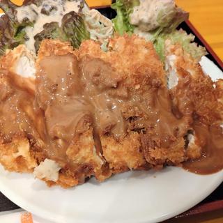 チキンカツ定食(喫茶 神戸一)