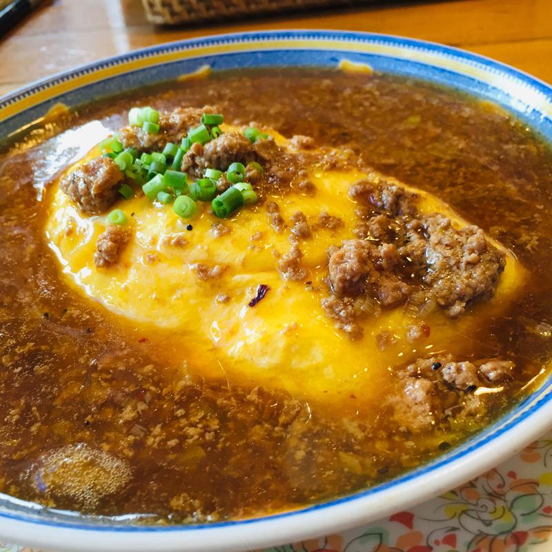 辛味あんかけオムライス(洋食屋 青空 （ヨウリョクヤ アオゾラ）)