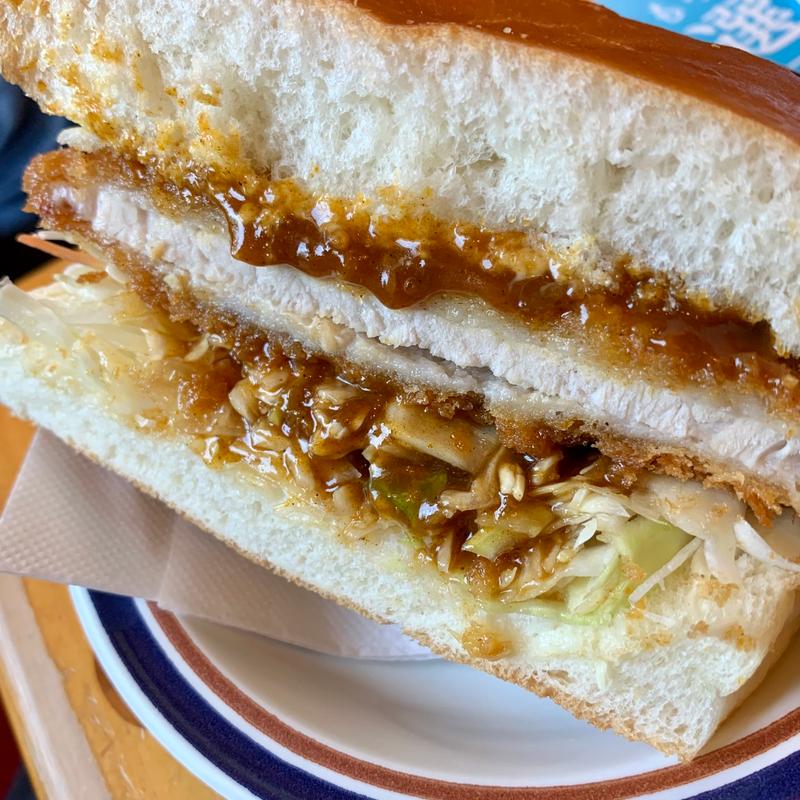 カツカリーパン(コメダ珈琲店 豊川御油店)