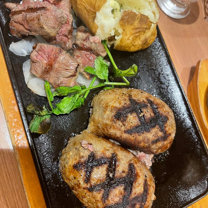 直火焼き粗挽きビーフ100％大俵ハンバーグステーキ(ビッグボーイ 神戸平野店)