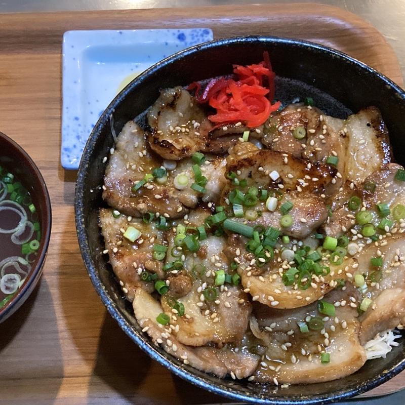 豚丼(食事処 たかはし)