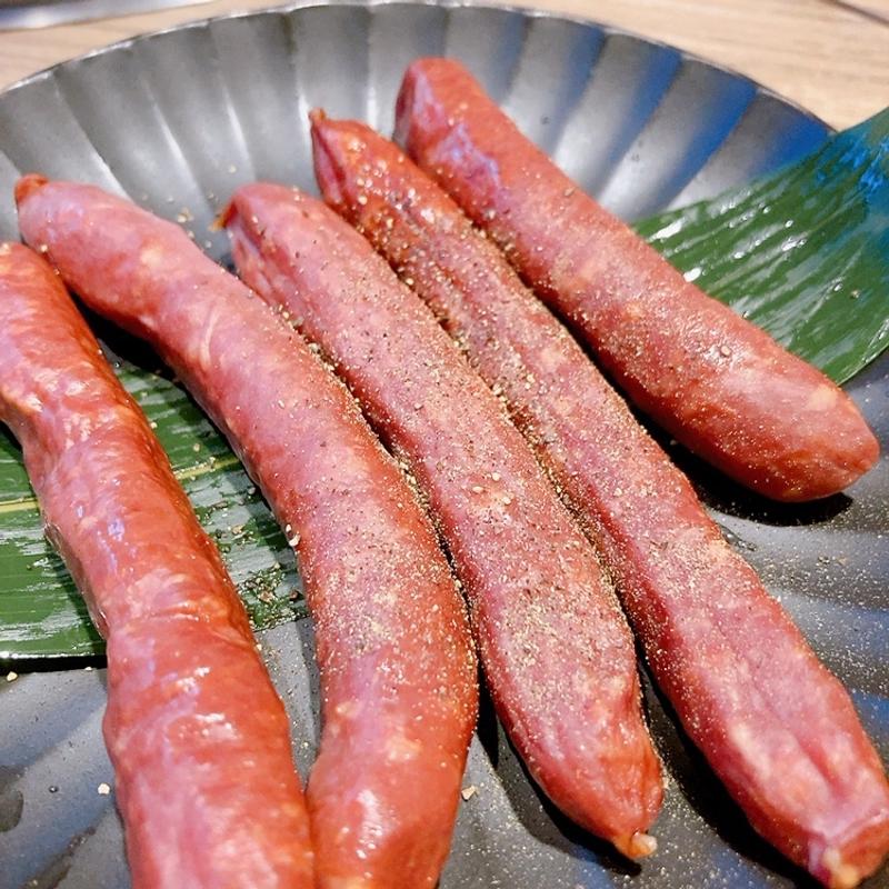 牛タンソーセージ(近江焼肉ホルモンすだく 広島店)