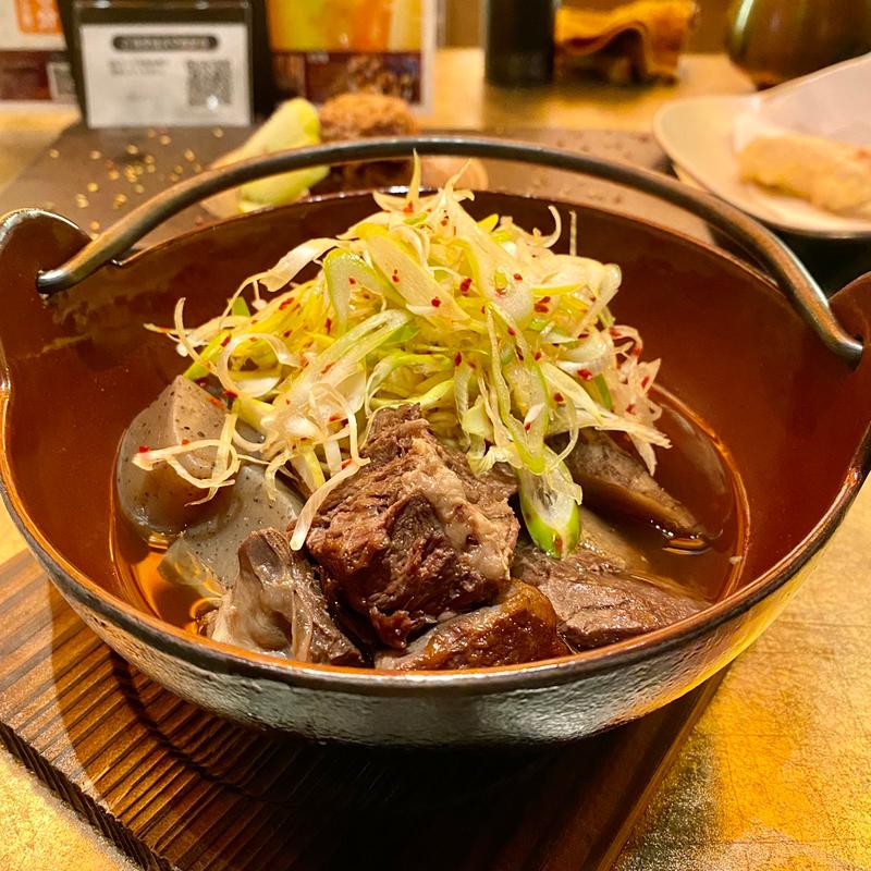 鍋焼き肉豆富(酒とおばんざいと蕎麦かぶと)