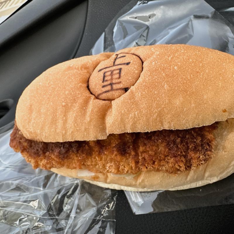 わらじカツサンド(プリンスフルーニ)