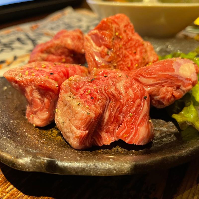 肩ロース(ホルモン焼　炭蔵)