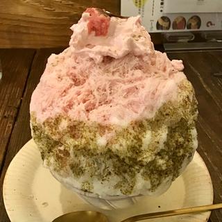 桜ピスタチオ氷(こっそりカレー)
