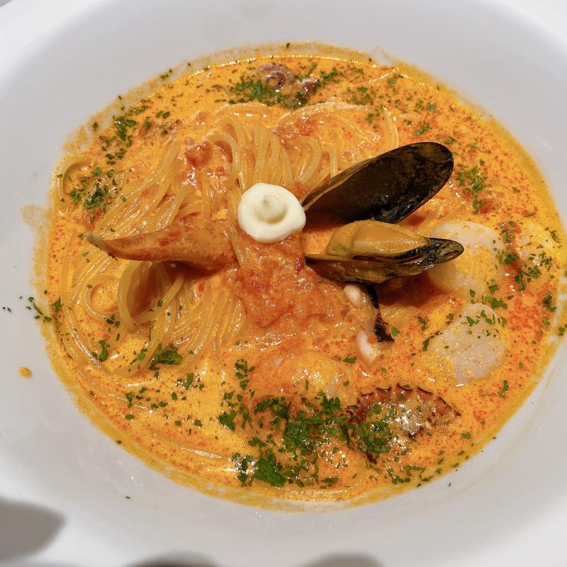 地中海風カニと海老と帆立のトマトクリームスープ(洋麺屋 五右衛門 名古屋タワーズプラザ店)