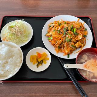 豚キムチ炒め定食(台湾料理　菜里香)