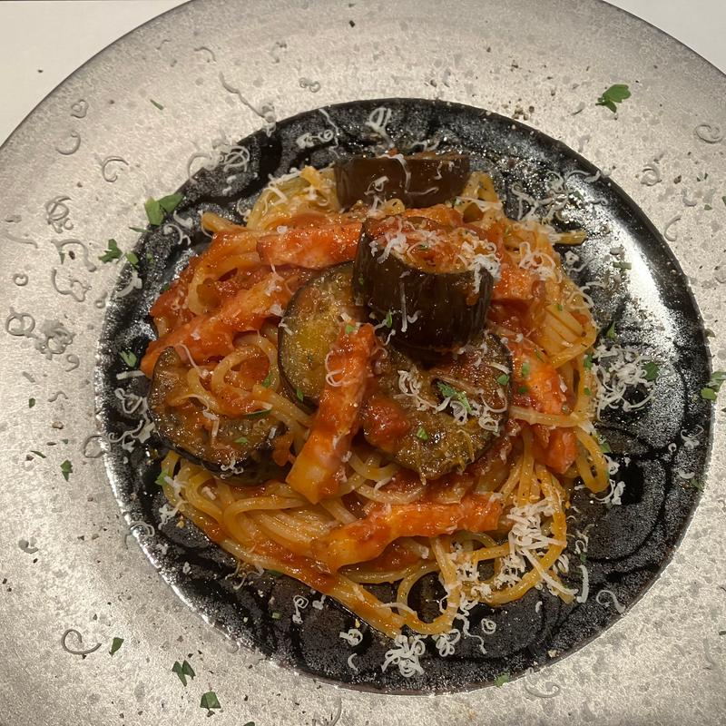 厚切りベーコンと茄子のトマトソースパスタ(富士茶房 SUI（PASTA＆SWEETS）)