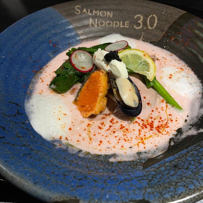 春　香る　サーモンとムール貝の出合い(SALMON NOODLE3.0)