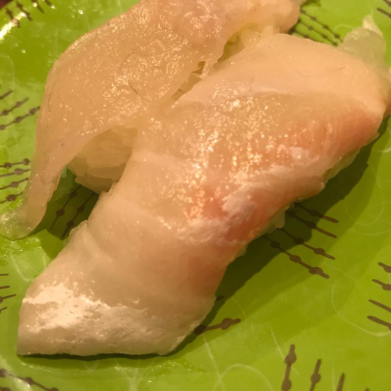 真鯛(回転寿司 根室花まる キラリス函館店)