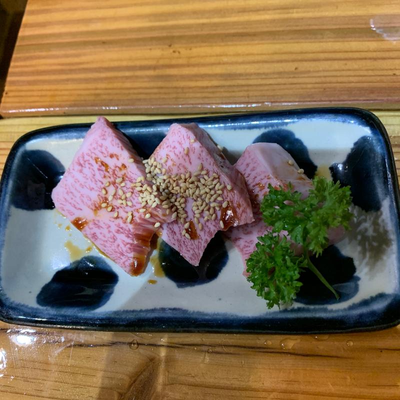 石垣牛　特上ロース(焼肉やらます)