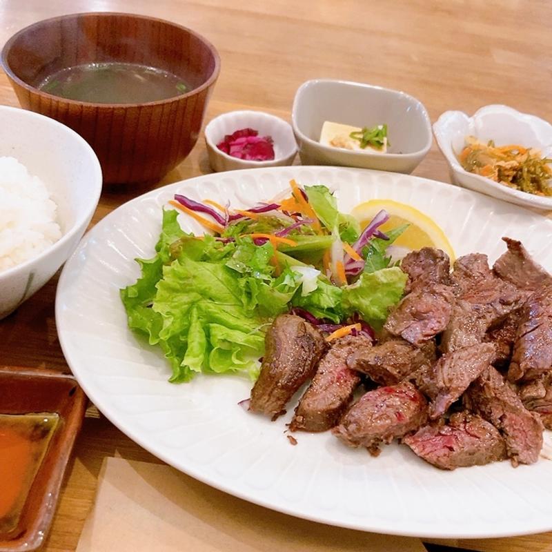 サガリ肉のやわらかステーキランチ（肉ダブル）(鉄板肉食堂 日々)