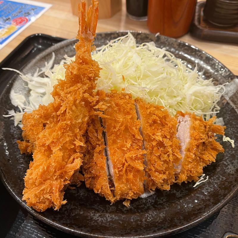 ロースかつ定食(とんかつ まるや 西新宿店)