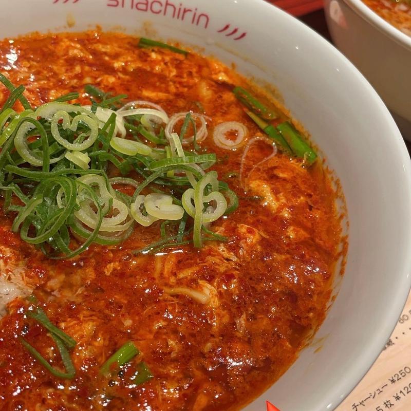 旨辛にんにくラーメン(名古屋辛麺 鯱輪)