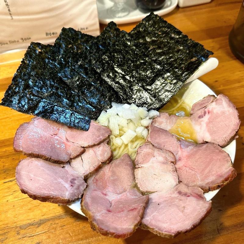 かごしま黒豚と名古屋コーチン初摘み有明海苔の地鶏豚骨(極汁美麺 umami)