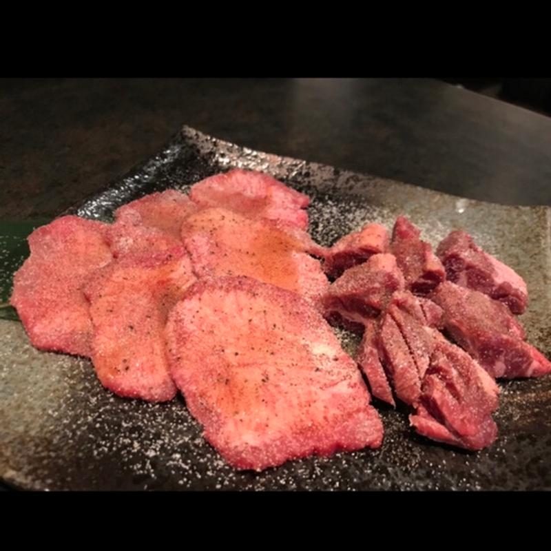 上タン、牛タンエンガワ(焼肉 潤)