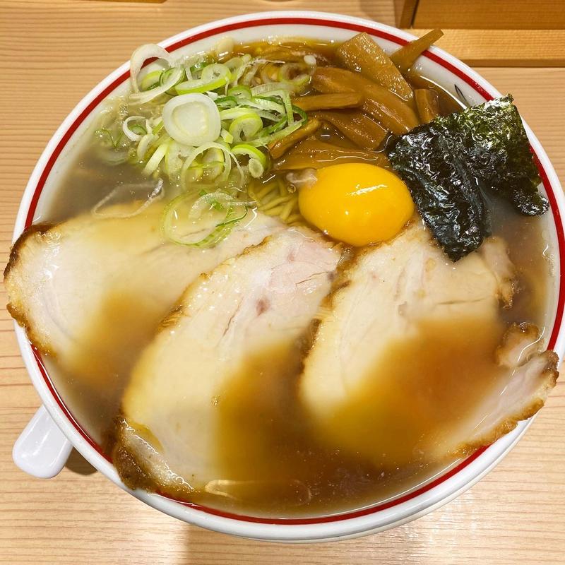 特製旨味醤油そば(三三七 （さんさんなな）)