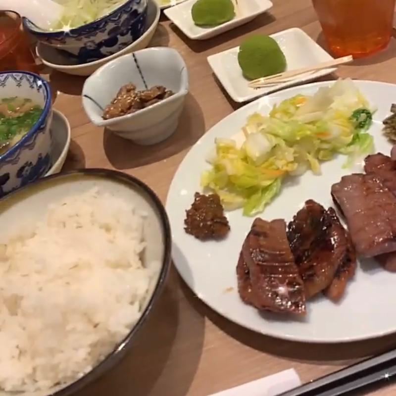 牛たん定食 3枚6切れ(牛たん炭焼利久 名古屋駅ゲートタワープラザ店)