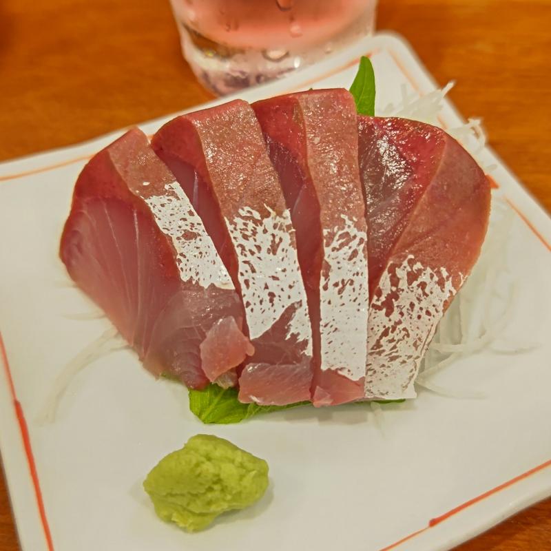 ツバス刺身(釣宿酒場マヅメ 野毛本店)