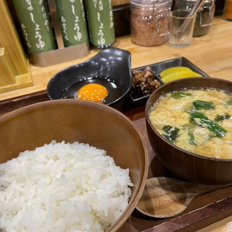 卵かけめし(みそ汁付)(やまや)