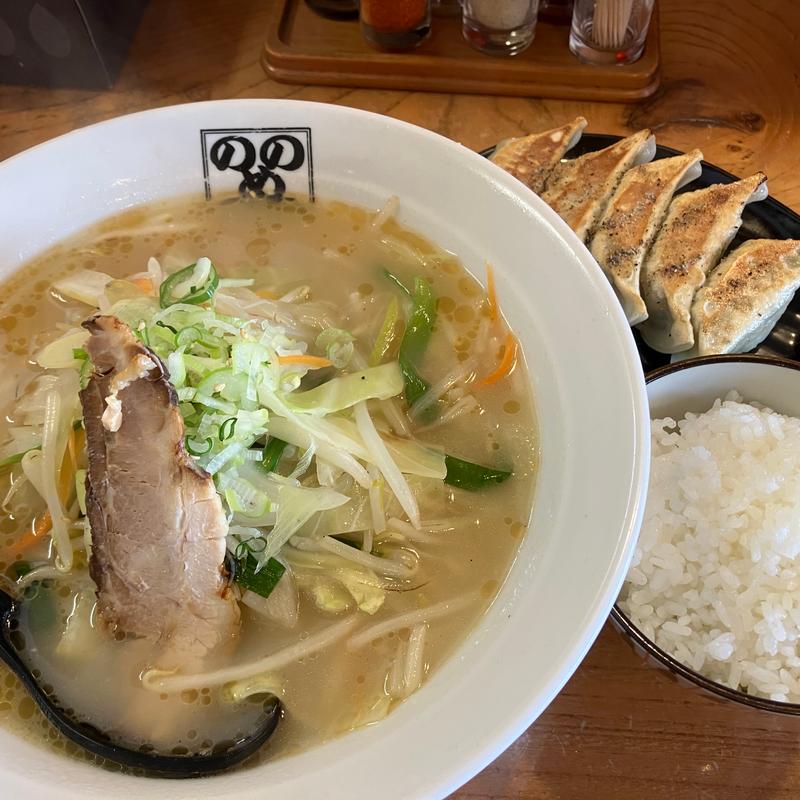 野菜たっぷりタンメン+餃子半ライスセット(ラーメンのしめ )