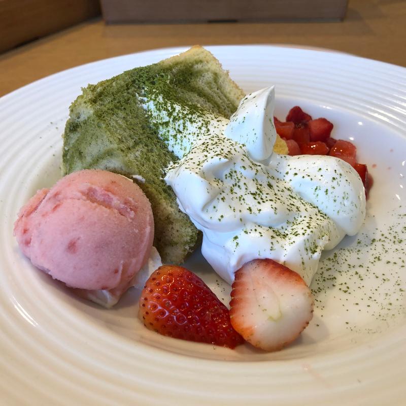 春色ふわふわシフォンケーキ(ココス 扇店)