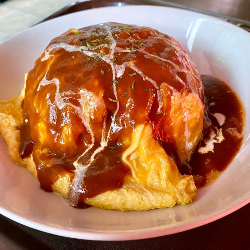 ふわふわ卵のオムライス(CAFE & BAR SPAT'S)