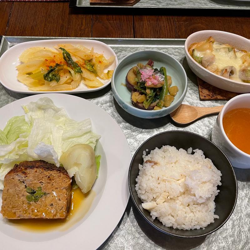 ランチ(ダイニング コモド)