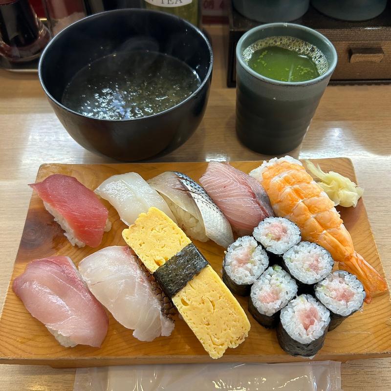 超お得ランチ(回転寿司江戸ッ子 神田店)