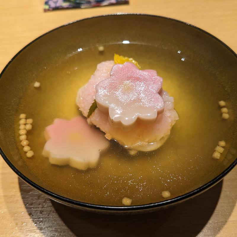 鯛の桜蒸し、桜麩の御椀(みこころや )