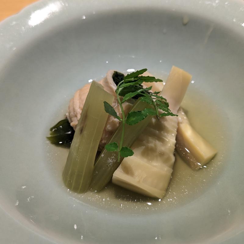 ワカメの穴子巻き、筍、蕗の炊合せ(みこころや )