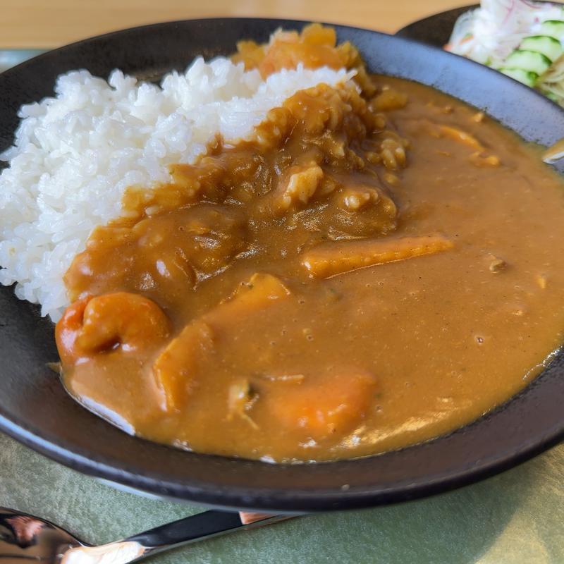 シーフードカレー　温玉付(二階の金次郎)