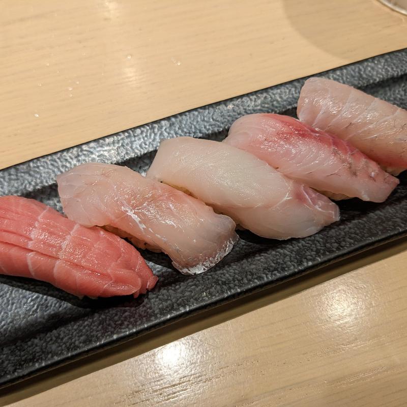 本日の握り5貫(魚と酒はなたれ 横浜西口一番街)