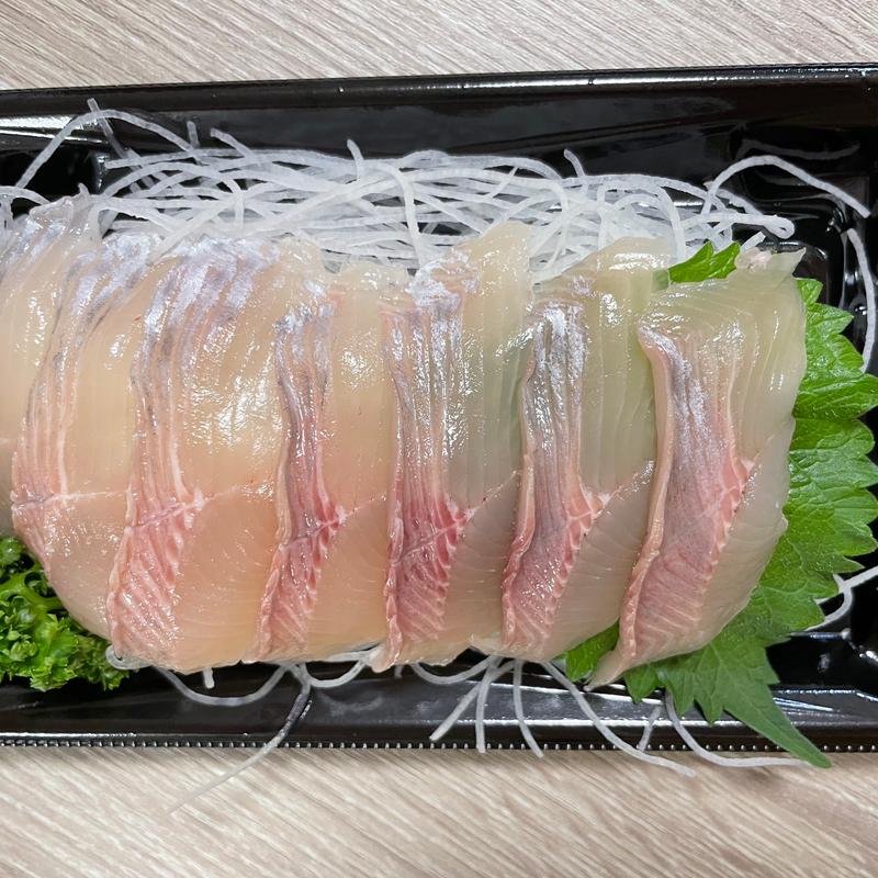 ホワイト富士山ブラックサーモン(ウオロク 五泉店)