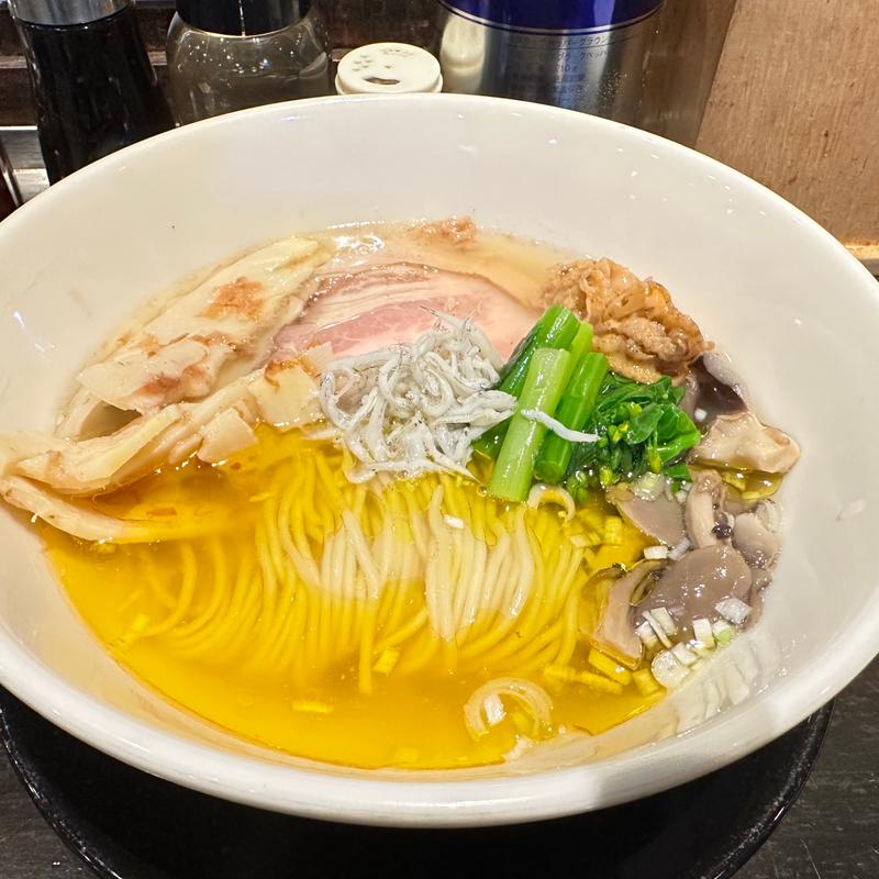 朝採れタケノコと春キノコの塩ラーメン(柳麺まる重)