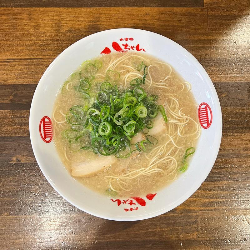 豚骨ら〜めん(太宰府 八ちゃんラーメン 天神店)