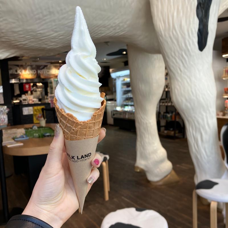 まきばソフトクリーム(MILKLAND HOKKAIDO→TOKYO　ミルクランド北海道)